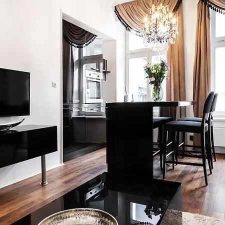 Househost Apartment:Lobzowska 22 Krakkó Kültér fotó
